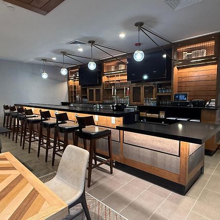 Four Points By Sheraton Bedford Manchester Airport Eksteriør bilde
