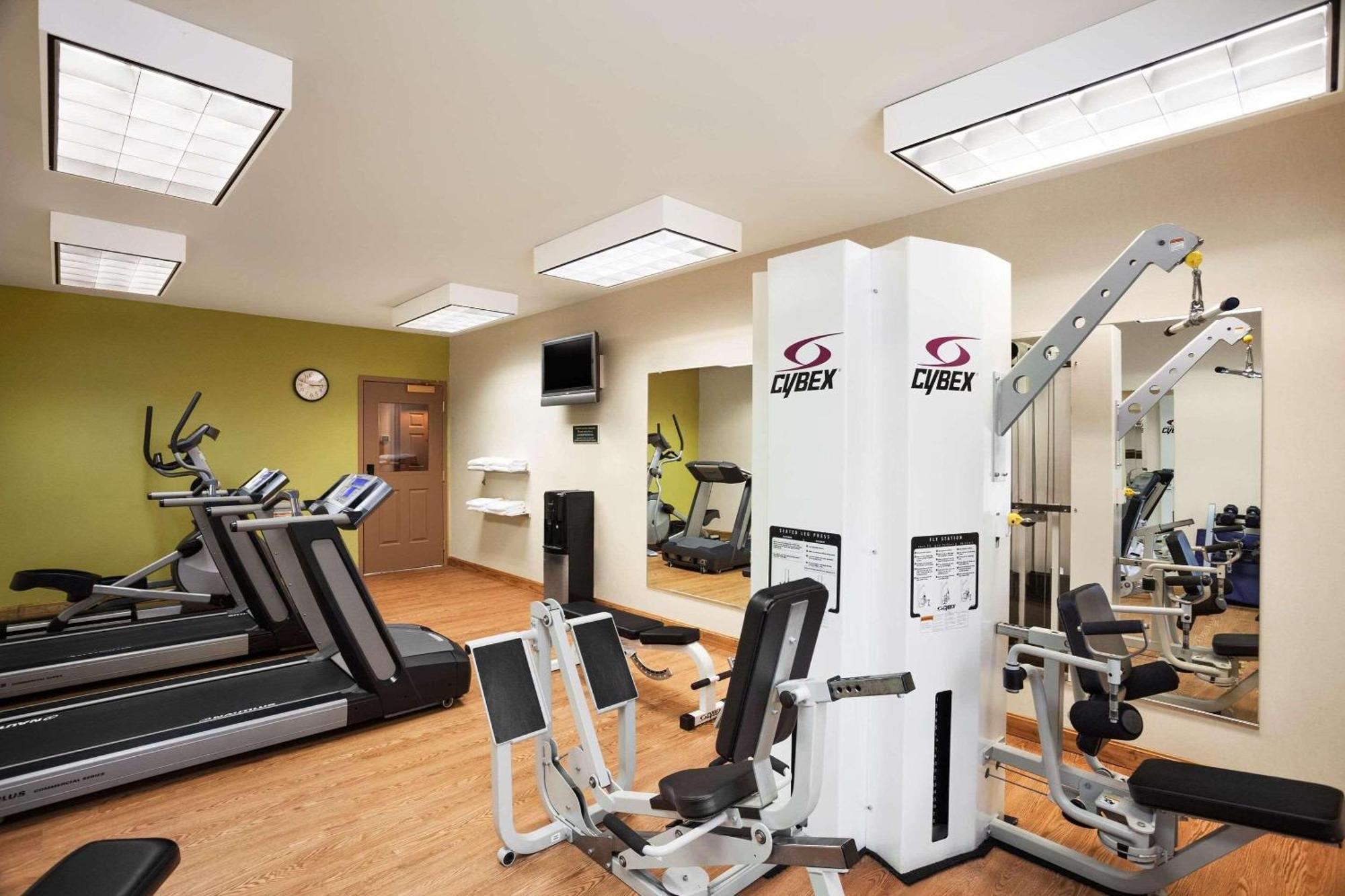 Four Points By Sheraton Bedford Manchester Airport Eksteriør bilde